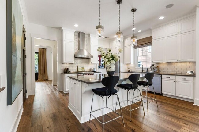 Building Photo - 7280 Samples Field Rd