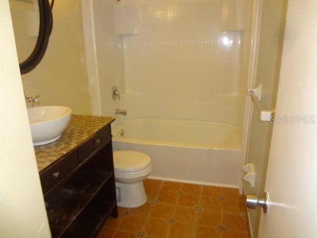 Building Photo - 1219 S Daytona Ave