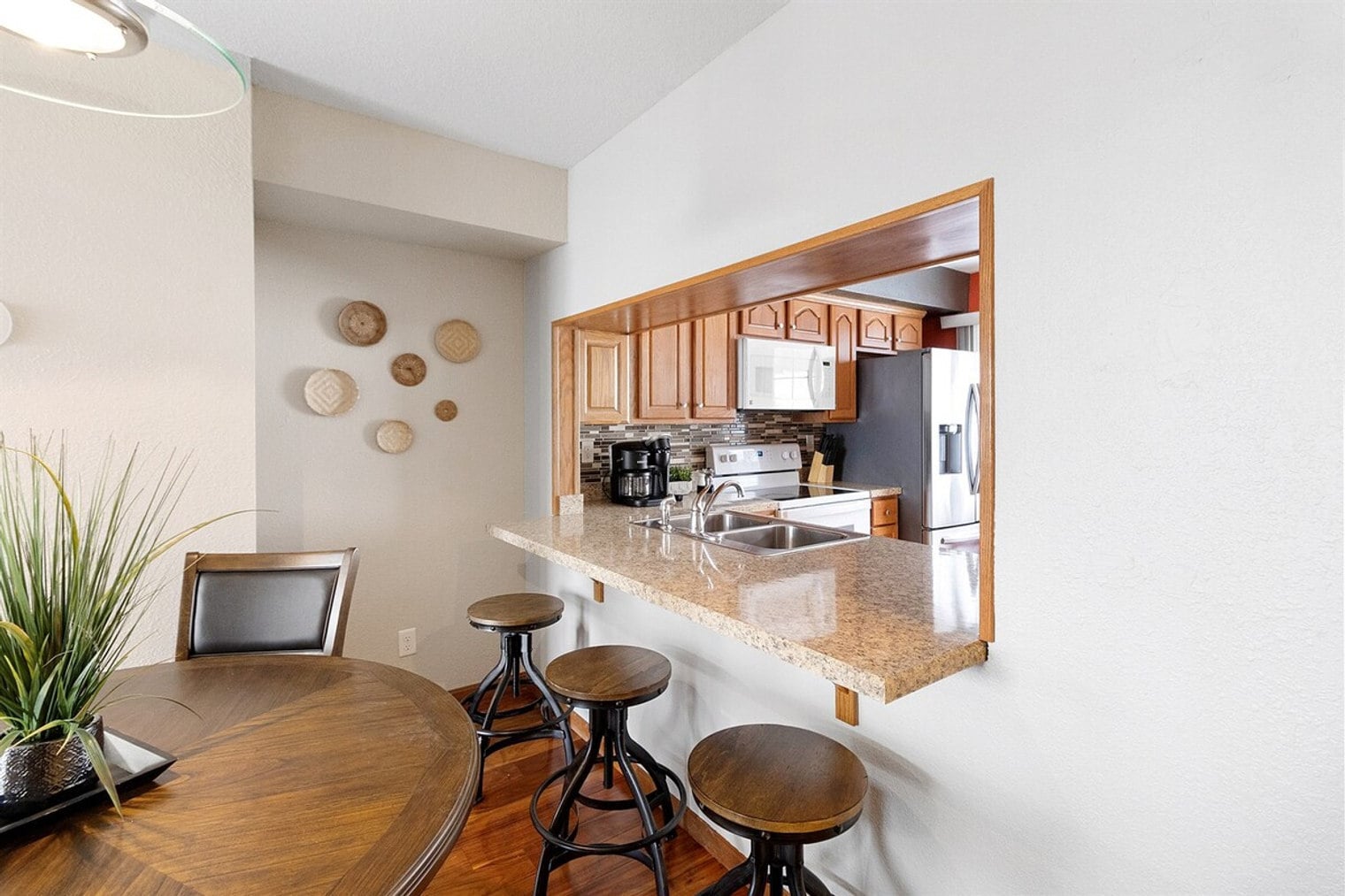 Building Photo - 12 Hannah Ln