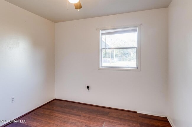 Building Photo - 1889 Greater Ave