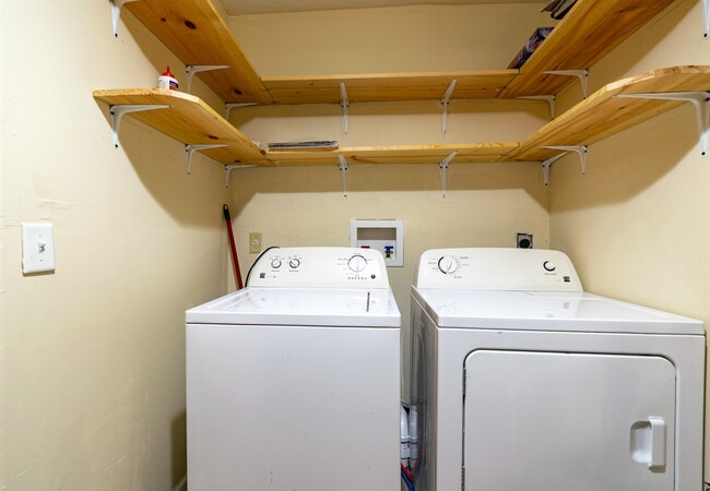 Building Photo - 2730 9th St