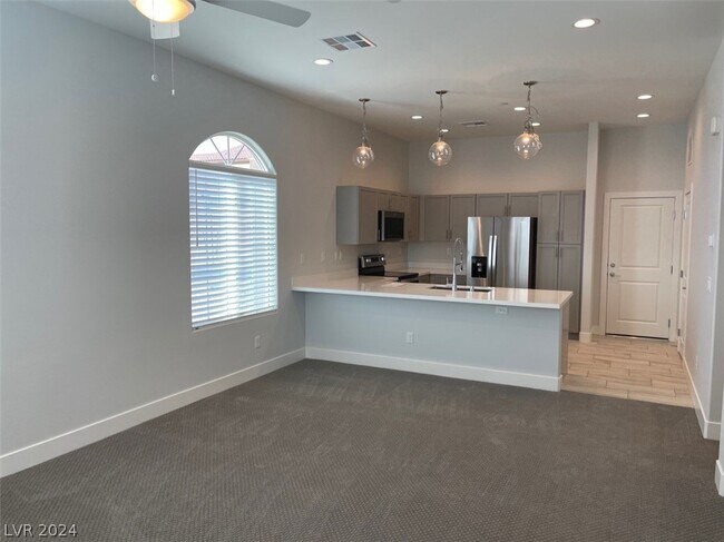 Building Photo - 6422 Spring Jog St