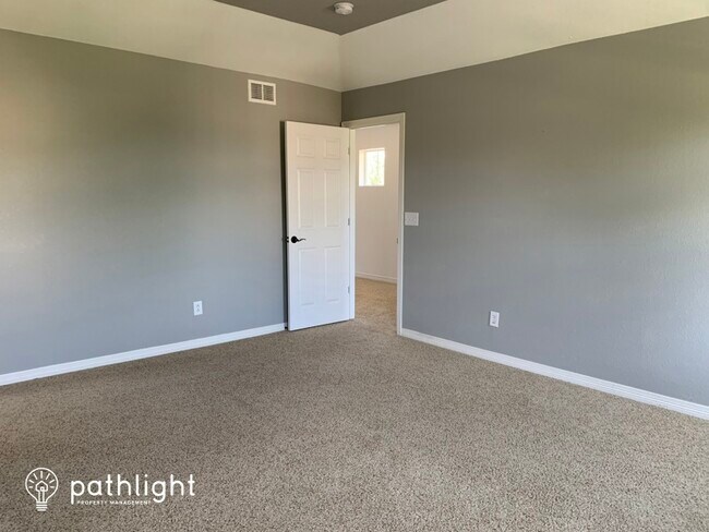 Building Photo - 5980 W 94th Pl