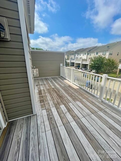 Building Photo - 7115 Brighton Park Dr