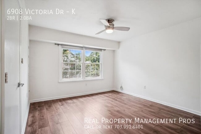 Building Photo - 6908 Victoria Dr