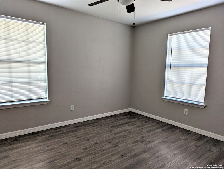 bedroom - 206 Rivertree
