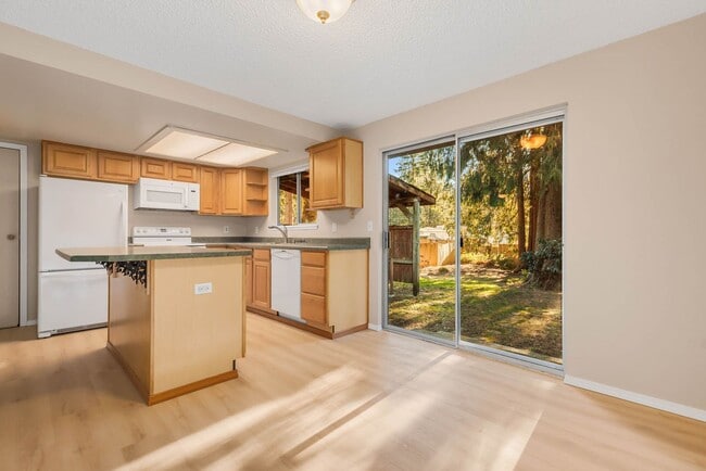 Building Photo - 44301 SE 146th St