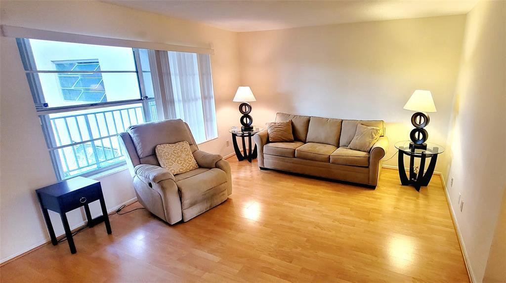 Building Photo - 2901 NW 47th Ter