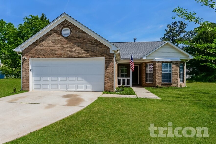 Building Photo - 205 Inverness Trce