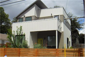 Building Photo - 2328 Santa Maria St