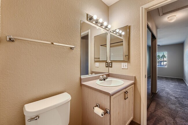 Building Photo - 2601 Twin Pines Ave