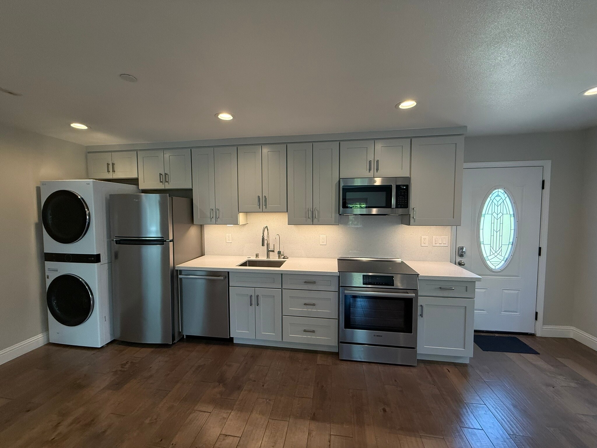 Kitchen - 1368 Lillian Ave