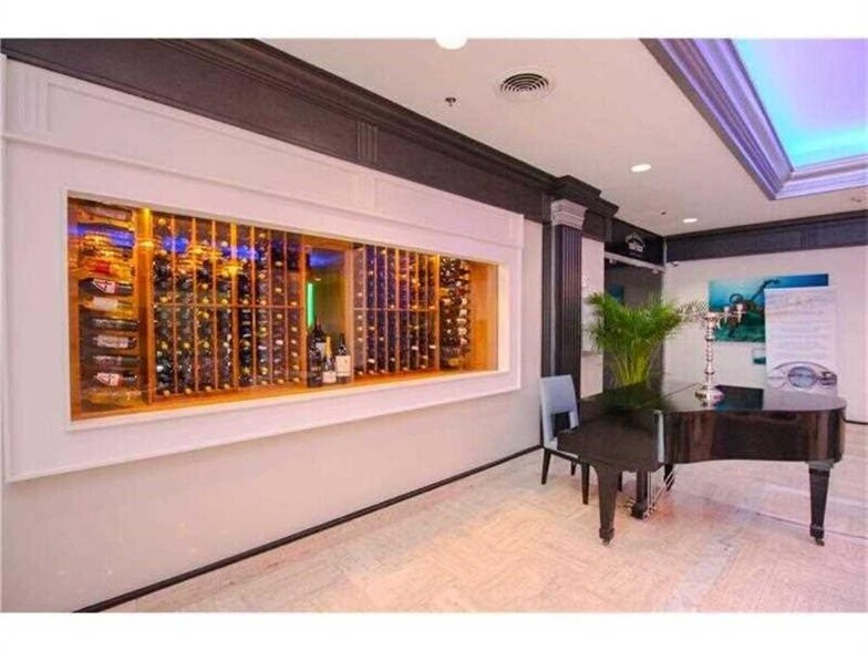 LOBBY - 4040 Galt Ocean Dr