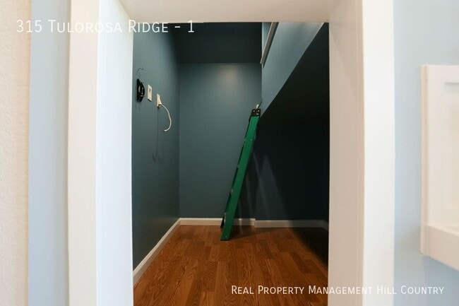 Building Photo - 315 Tulorosa Ridge