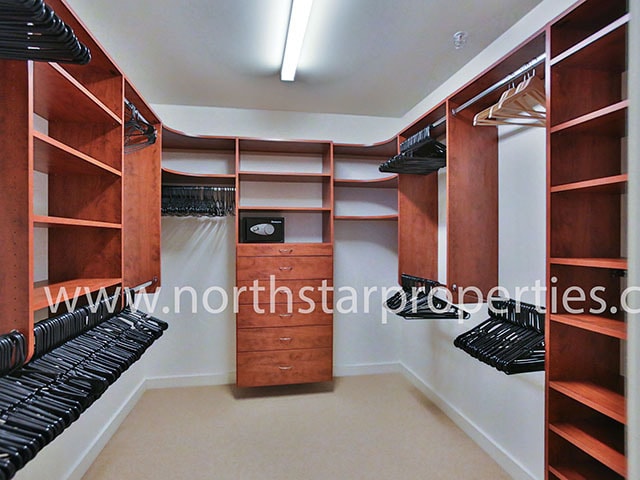 Building Photo - South Waterfront Atwater Perfection