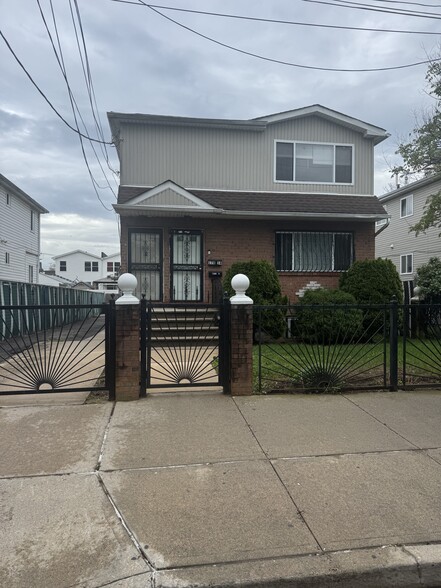 Front of Home - 17814 146th Ter