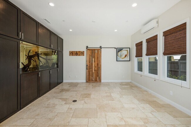 Building Photo - 15899 Wadsworth Pl