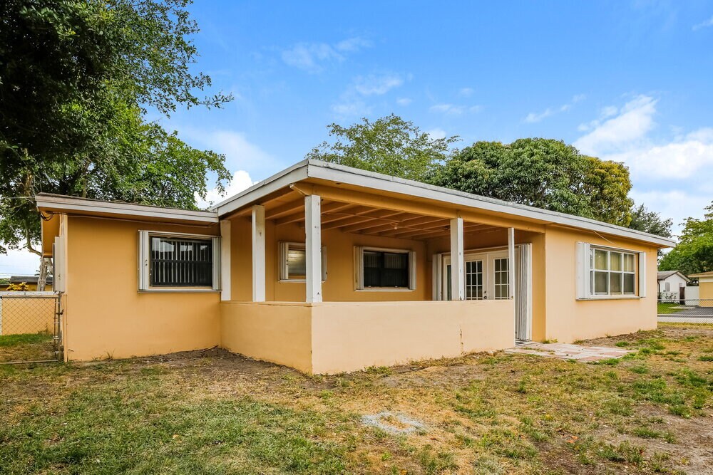 Building Photo - 141 NW 76th Terrace