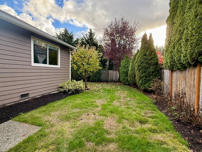 Building Photo - Immaculate Mill Creek Rambler | A/C • Cul-...