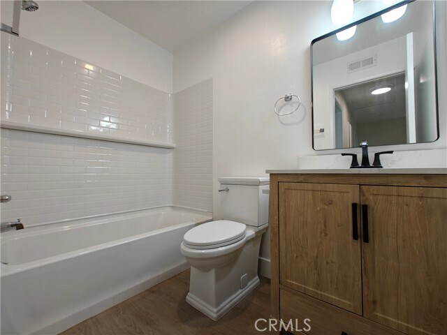 Building Photo - 4 Brookmont