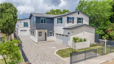 Building Photo - 6823 Live Oak St