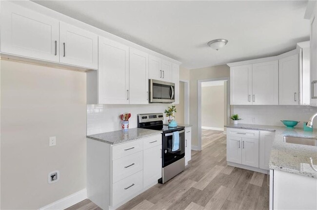 Building Photo - 3508 Westfield Dr