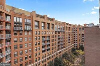 Building Photo - 616 E St NW