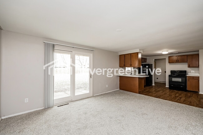 Building Photo - 1712 W Loveland Ave