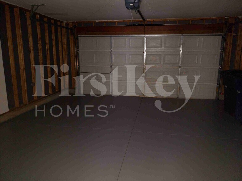 Building Photo - 3760 Thornaby Cir