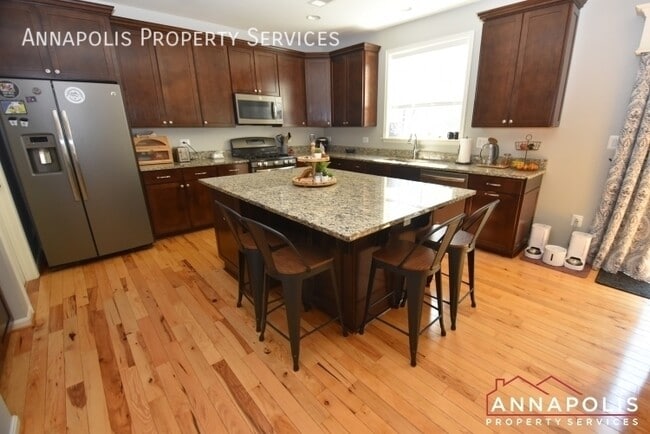 Building Photo - 917 St Martins Loop