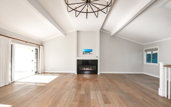 Building Photo - 7 Sandbar Dr