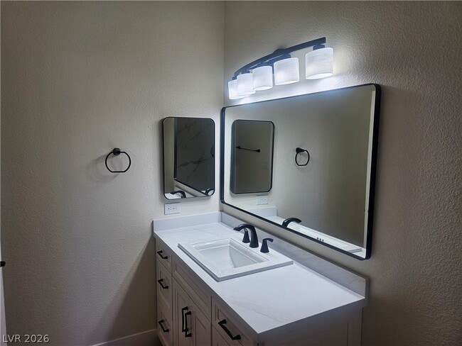 Building Photo - 8250 N Grand Canyon Dr