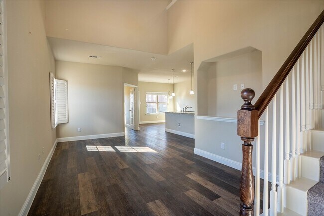 Building Photo - 6819 Topaz Dr
