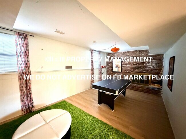 Building Photo - 9602 Hayes Dr