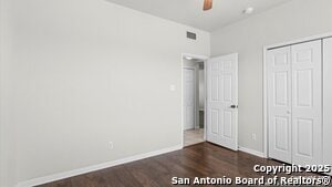 Building Photo - 530 Dukeway Dr