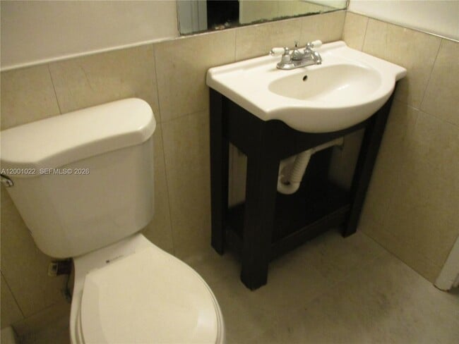 Building Photo - 1949 Taylor St