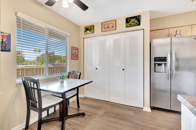 Building Photo - 14376 Amberly Ln