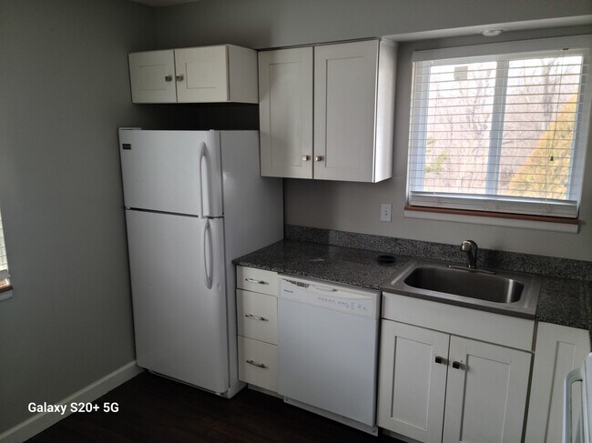 Building Photo - 7131 NW Country Club Ln