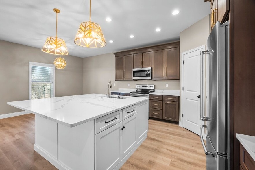 Building Photo - 84 E Autumn Leaf Dr