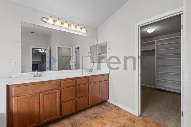 Building Photo - 1137 St Croix Way