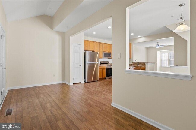 Building Photo - 8329 Autumn Crest Ln