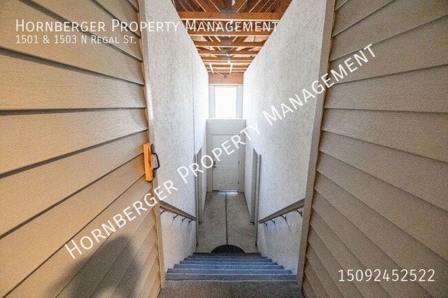 Building Photo - 1501-1503 N Regal St