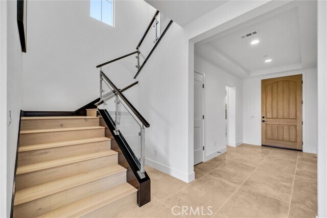 Building Photo - 218 Collino