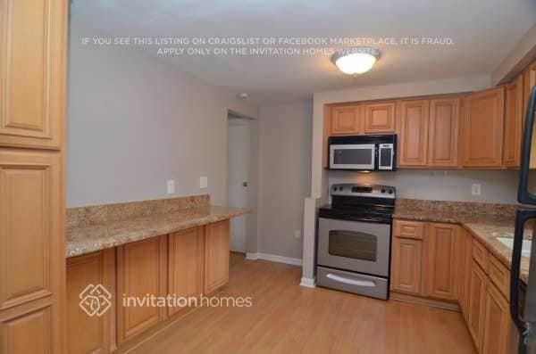 Building Photo - 7173 Channelside Ln