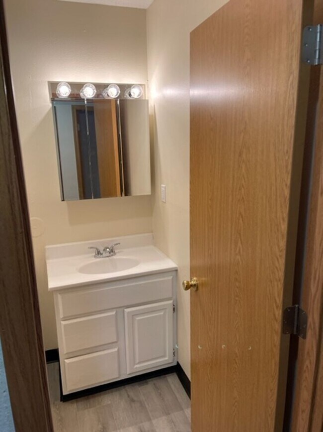 Building Photo - Two Bedroom Duplex