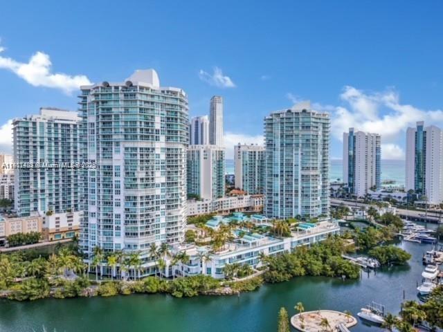 Building Photo - 16400 Collins Ave