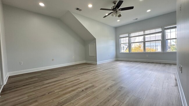 Building Photo - 16510 Bobster Ct
