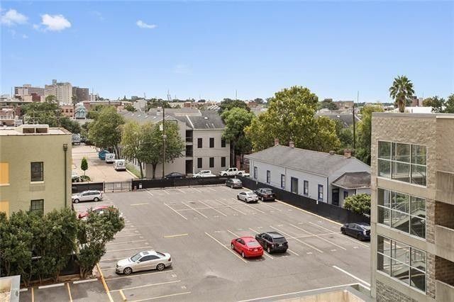 Building Photo - 1205 St Charles Ave