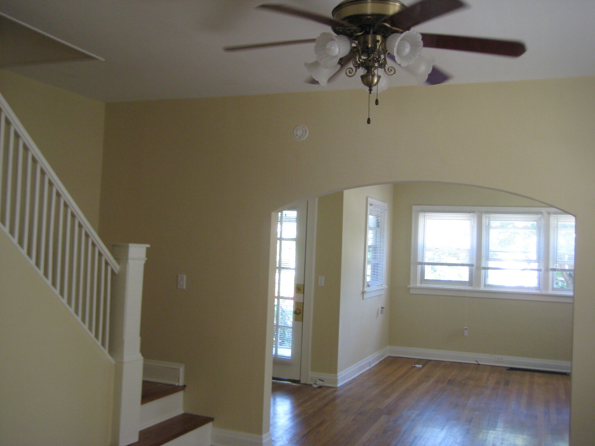 Building Photo - 2577 E 127th St