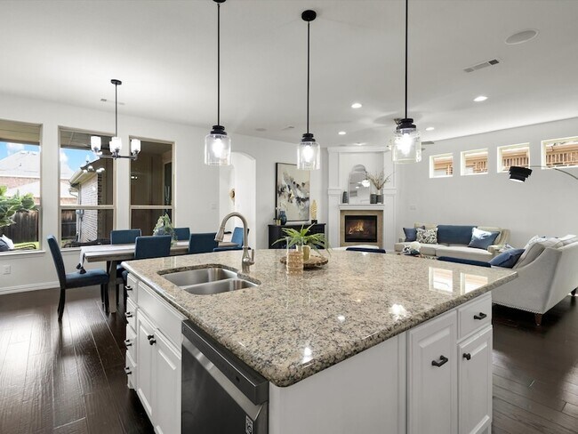 Building Photo - 4225 Aspen Grove Ct